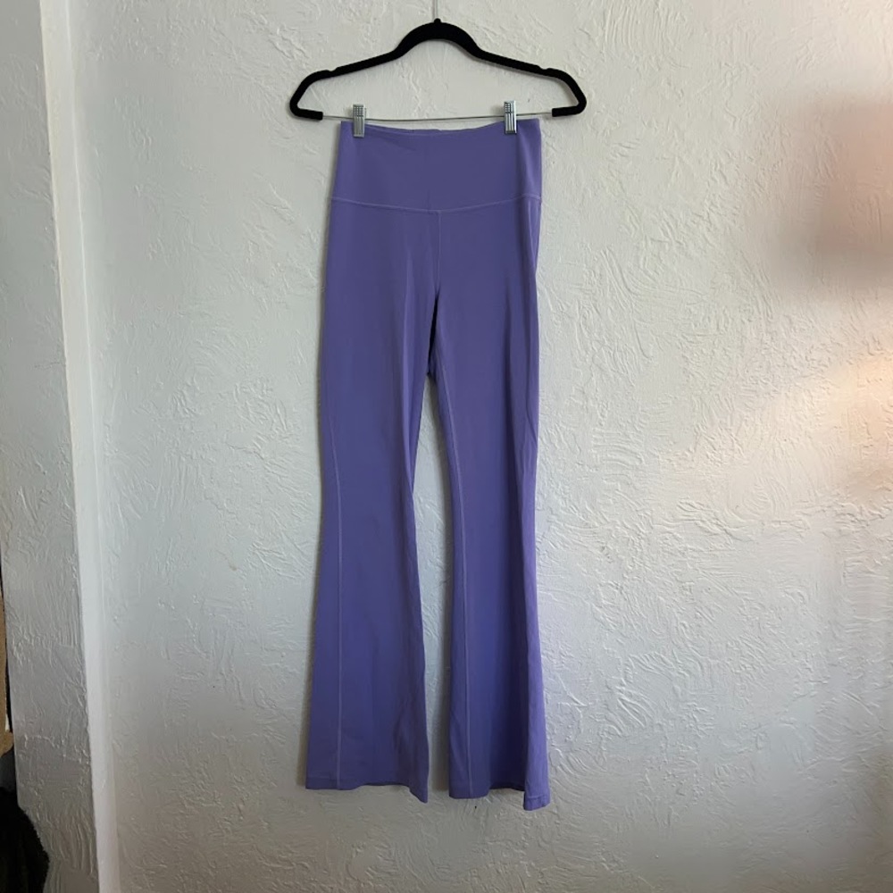 Lululemon Purple Groove Flare Nulu Leggings Women’s High Waist Sz 6 Yoga